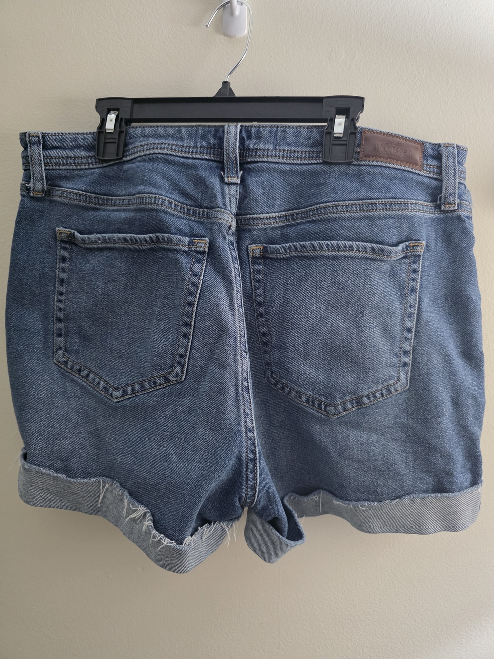 Hollister Women's Rolled Hem Denim Shorts in Blue Wash